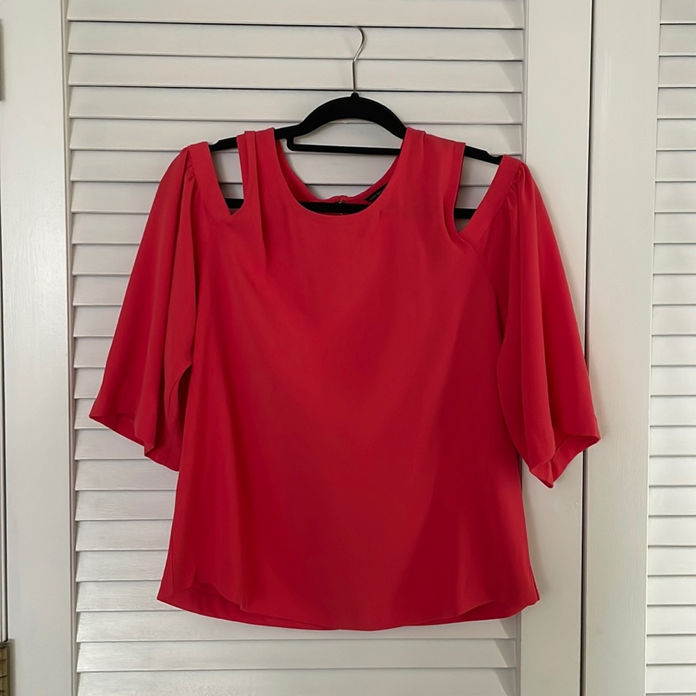 Ann Taylor cold shoulder 3/4 sleeve coral top L beautiful!